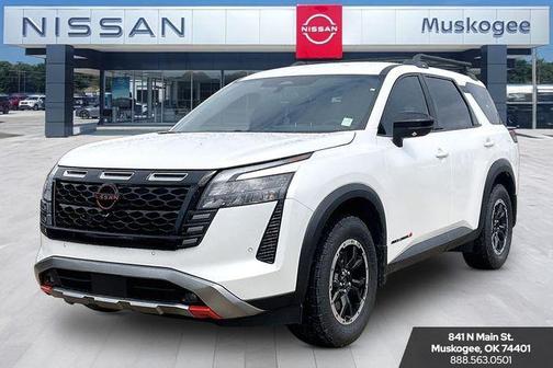Everest White Pearl Tricoat 2026 Nissan Pathfinder Rock Creek