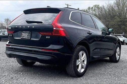 2022 Volvo XC60 B5 Momentum
