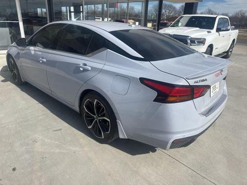 2023 Nissan Altima SR FWD