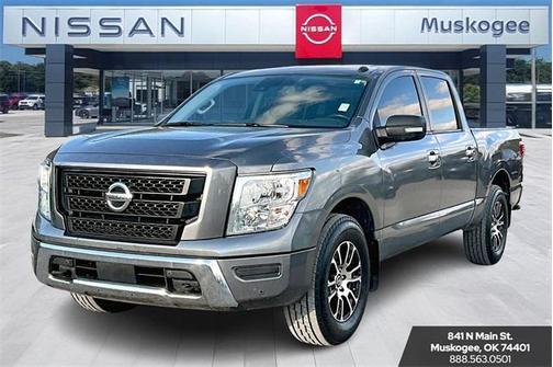 2021 Nissan Titan SV