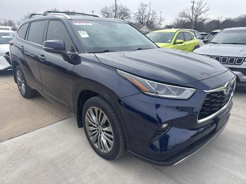 2021 Toyota Highlander Platinum