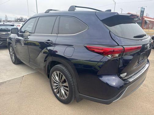 2021 Toyota Highlander Platinum