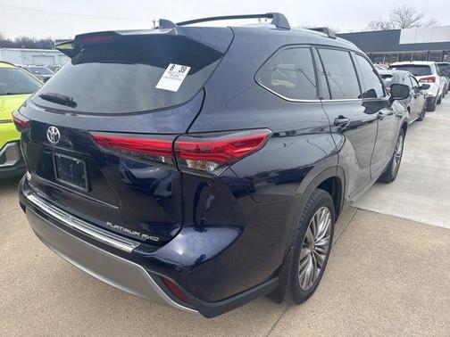 2021 Toyota Highlander Platinum