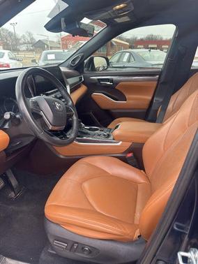 2021 Toyota Highlander Platinum