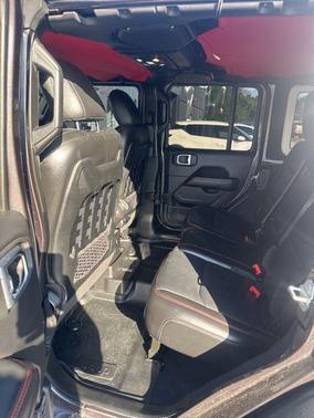 Granite Crystal Metallic Clearcoat 2021 Jeep Wrangler Unlimited Rubicon