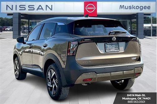 2026 Nissan Kicks SV