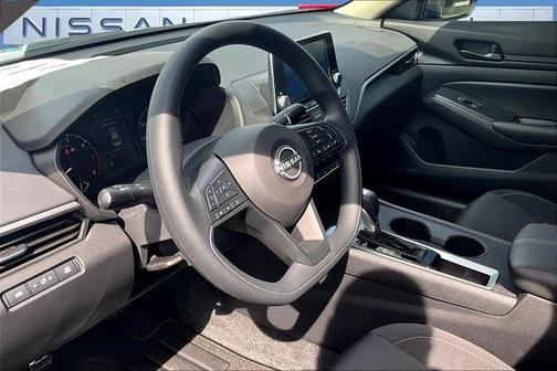 2025 Nissan Altima S FWD