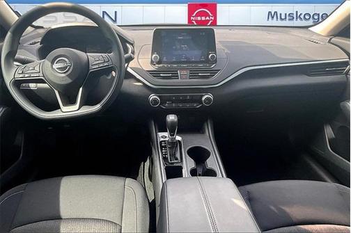 2025 Nissan Altima S FWD