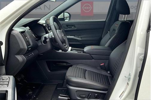 2025 Nissan Pathfinder Rock Creek 4WD