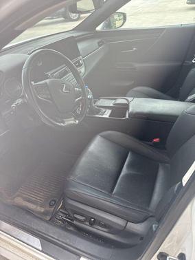 White Pearl 2022 Lexus ES 350 Base
