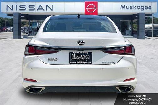 White Pearl 2022 Lexus ES 350 Base