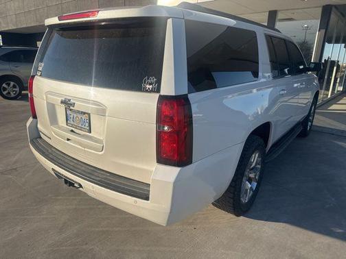 2016 Chevrolet Suburban LT