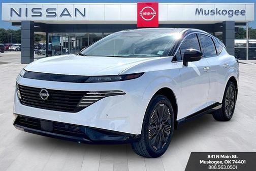 Everest White Pearl/Black 2026 Nissan Murano Platinum