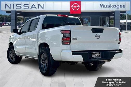 2025 Nissan Frontier SV