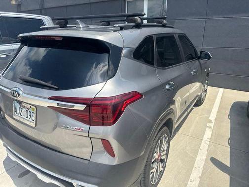 Steel Gray 2021 Kia Seltos SX