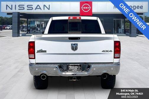 Bright White Clearcoat 2016 RAM 1500 Big Horn
