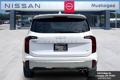 Glacial White Pearl 2024 Kia Telluride S