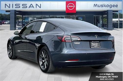 2022 Tesla Model 3 Standard Range