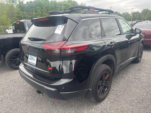 2025 Nissan Rogue Rock Creek