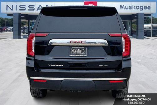 2022 GMC Yukon SLT