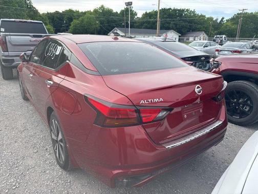 Scarlet Ember Tintcoat 2020 Nissan Altima 2.5 SV
