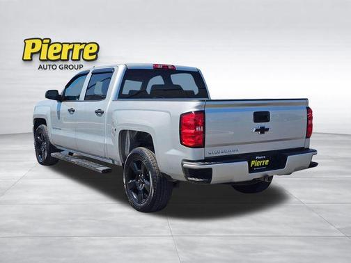 Silver Ice Metallic 2018 Chevrolet Silverado 1500 Custom