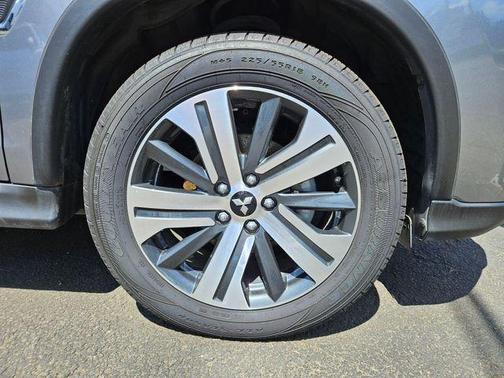 Mercury Gray Metallic 2024 Mitsubishi Outlander Sport 2.0 SE