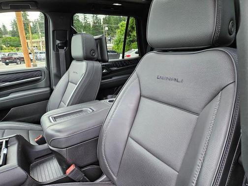 Onyx Black 2023 GMC Yukon Denali