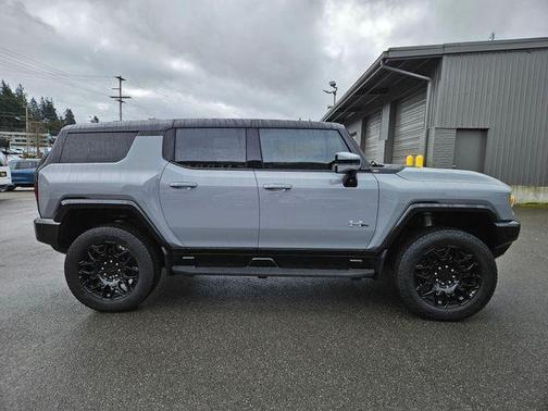 2025 GMC HUMMER EV SUV 2X