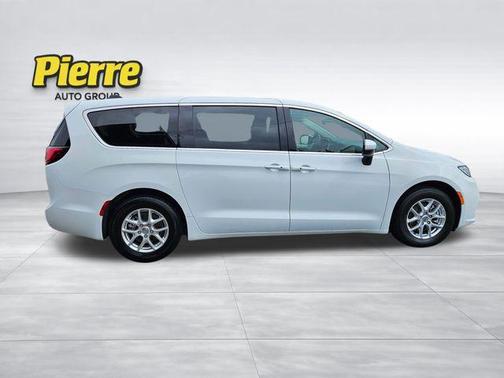 Bright White Clearcoat 2023 Chrysler Pacifica Touring-L