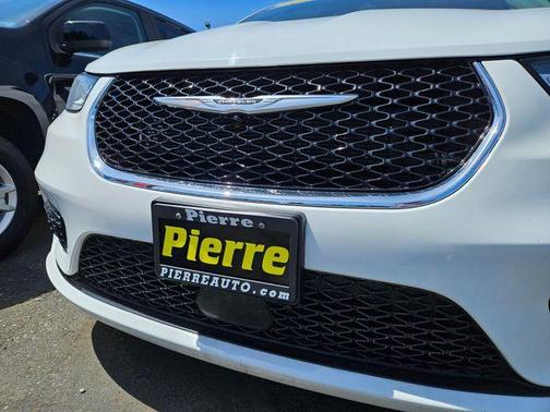 Bright White Clearcoat 2023 Chrysler Pacifica Touring-L