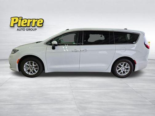 Bright White Clearcoat 2023 Chrysler Pacifica Touring-L