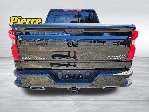 Black 2022 Chevrolet Silverado 1500 High Country