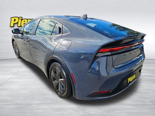 2024 Toyota Prius XLE