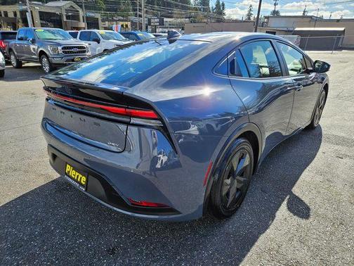 2024 Toyota Prius XLE