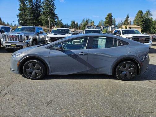 2024 Toyota Prius XLE