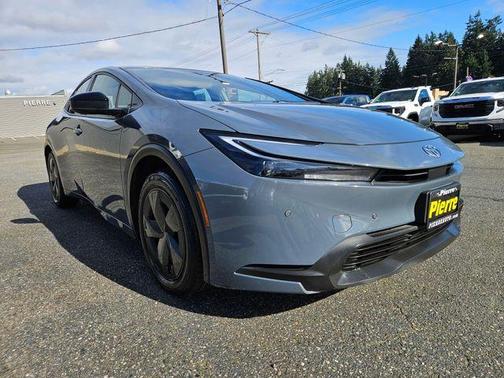 2024 Toyota Prius XLE