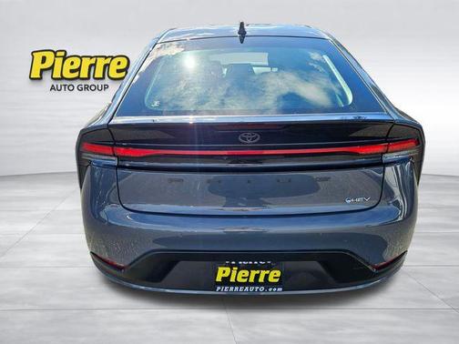 2024 Toyota Prius XLE