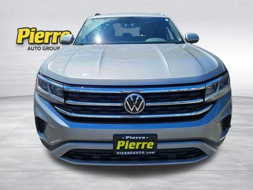 Pyrite Silver Metallic 2021 Volkswagen Atlas Cross Sport 2.0T SE w/Technology