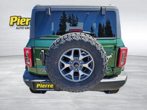 Eruption Green Metallic 2025 Ford Bronco Badlands
