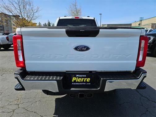 2023 Ford F-350 XLT