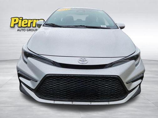 Classic Silver Metallic 2024 Toyota Corolla SE