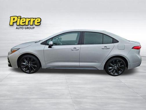 Classic Silver Metallic 2024 Toyota Corolla SE