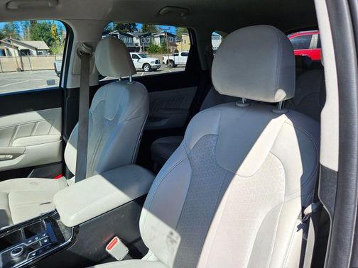 Snow White Pearl 2022 Kia Sorento Plug-In Hybrid SX Prestige