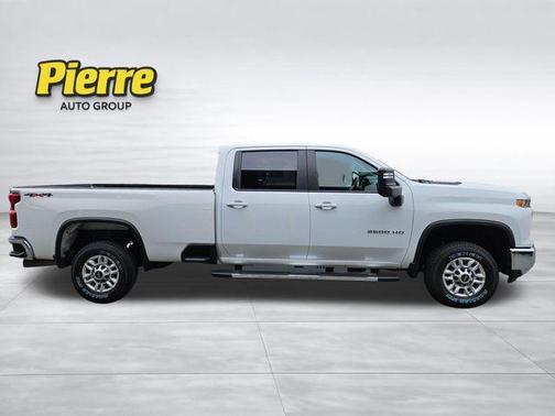 Summit White 2025 Chevrolet Silverado 2500 LT