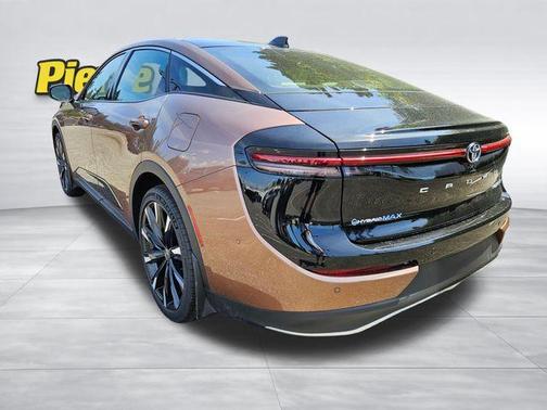 Bronze 2026 Toyota Crown Platinum