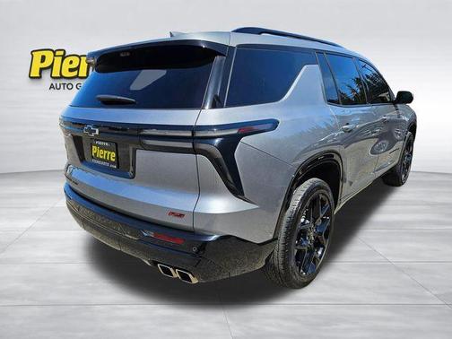 Sterling Gray Metallic 2024 Chevrolet Traverse RS