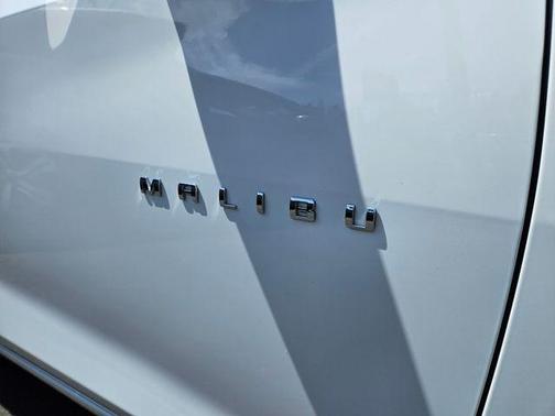 Summit White 2024 Chevrolet Malibu LT