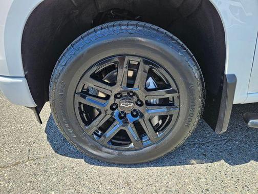 Summit White 2024 Chevrolet Silverado 1500 RST