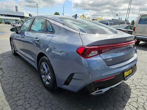 2023 Kia K5 LXS
